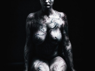 Aktifotod 056 värvitud keha ehk kehamaaling